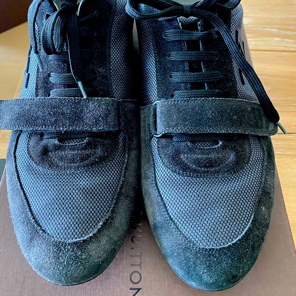 Gray suede Mesh Run Away lace up sneakers